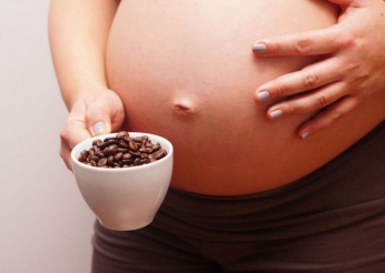 Bà bầu uống cà phê có ảnh hưởng thai nhi?